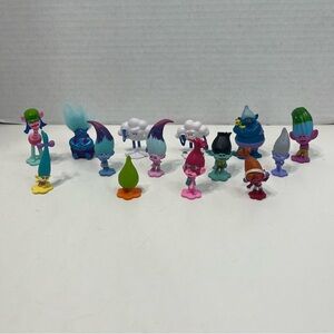 Trolls DREAMWORKS the troll movie mini troll figures lot of toys cake toppers